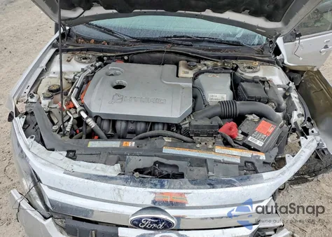 2012 Ford Fusion Hybrid z USA, uszkodzony, nr VIN 3FADP0L33CR280655